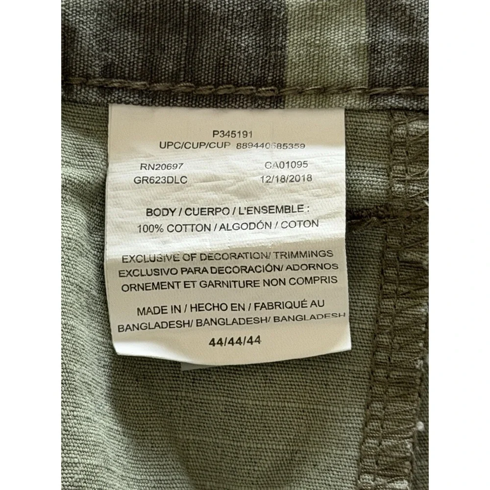 Dickies Men's Green Camo Cargo/Utility Shorts Size 44W